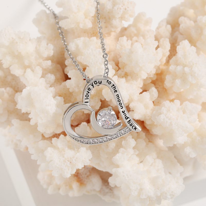 Love Necklace With Rhinestones And Letters Fashion Personality Heart-shaped Necklace Valentine's Day Gift - Image 4